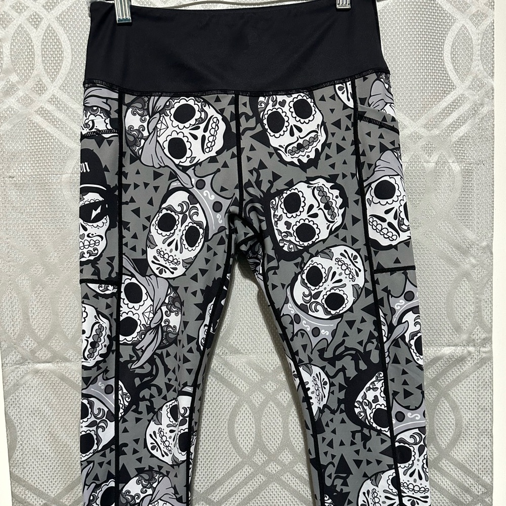 CVG gray small Capri rap legends